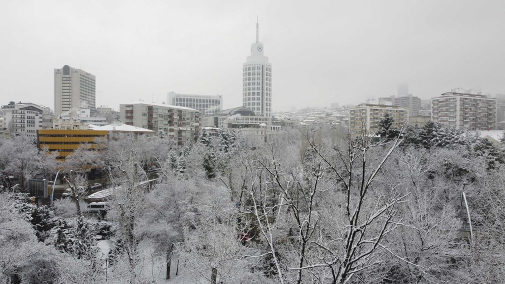 Türkiye beyaza büründü: Birçok ilde kar yağışı etkili oluyor - 5