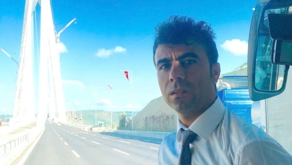 Cinnet getiren koca, 3 çocuk annesi eşini öldürdükten sonra intihar etti Cinnet getiren koca, 3 çocuk annesi eşini öldürdükten sonra intihar etti