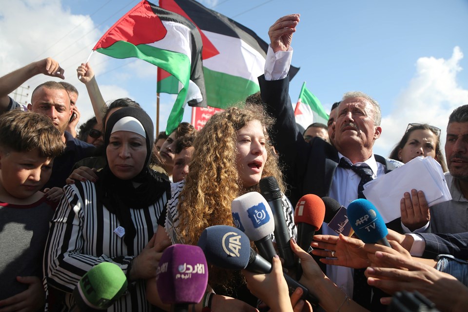 SON DAKİKA: Filistin direnişinin sembolü 'cesur kız' Tamimi serbest bırakıldı - 1