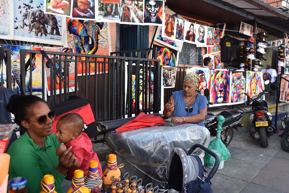 Kolombiya'nın tehlikeli bölgesi Comuna 13 çetelerden arındıktan sonra cazibe merkezi oldu - 3