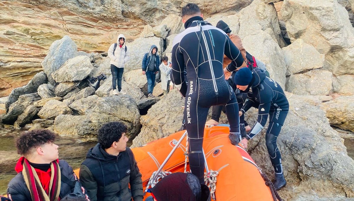 Bodrum'da 19 kaçak göçmen yakalandı Bodrum'da 19 kaçak göçmen yakalandı