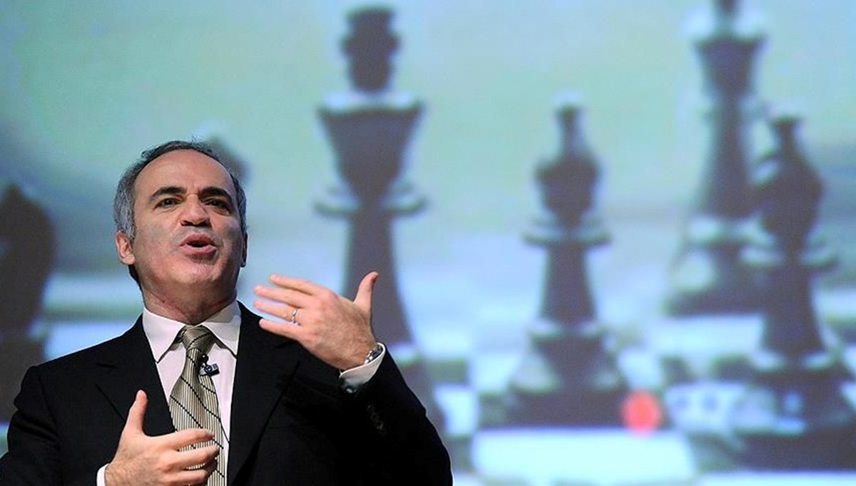 Rusya, efsane satranççı Kasparov’u terörist listesine aldı!