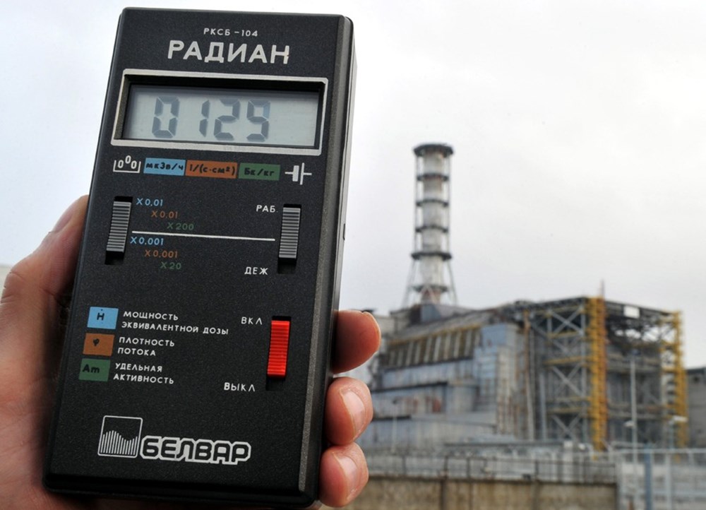 Дозиметр радиации чернобыль. Уровень радиации. Измерение радиации. Дозиметр радиации чернобыль. Радиационные грибы в чернобыле.