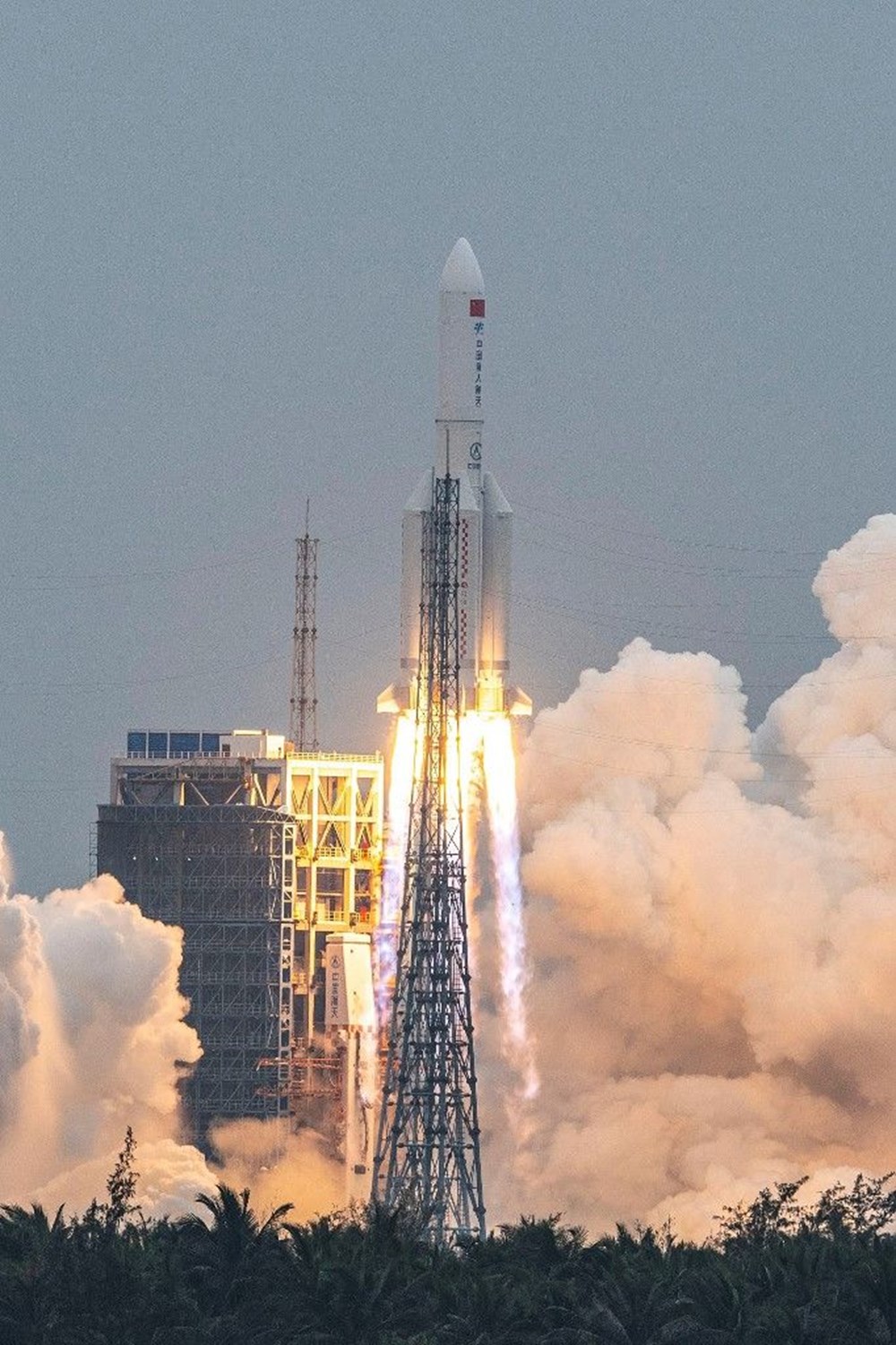 Çin'in uzaya gönderdiği roket kontrolden çıktı: Her yere düşebilir - 7