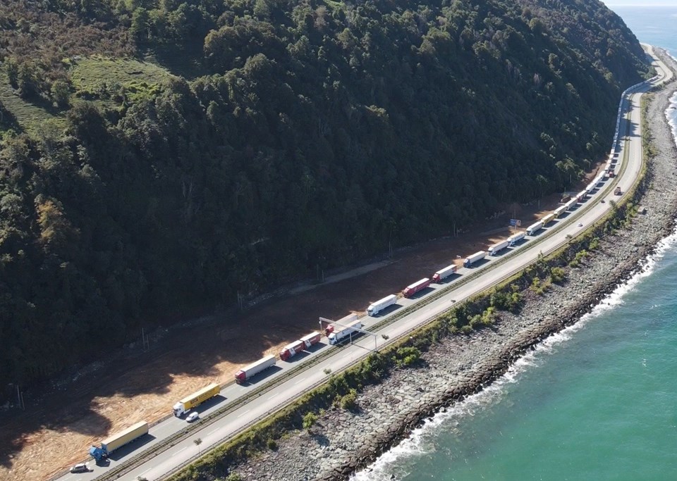 Türkiye'nin Gürcistan'a açılan kapısı Sarp'ta 16 km TIR kuyruğu - 1