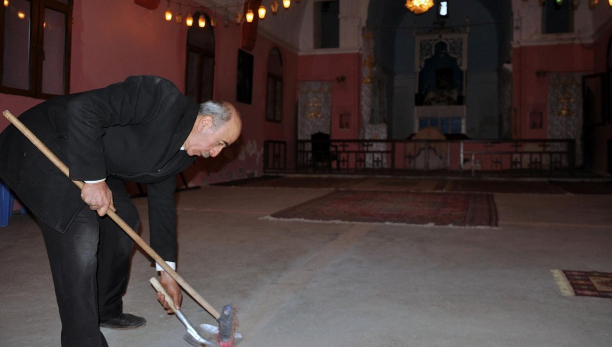 372 yıllık tarihi Surp Kevork Kilisesi'ne tek başına sahip çıkıyor 372 yıllık tarihi Surp Kevork Kilisesi'ne tek başına sahip çıkıyor