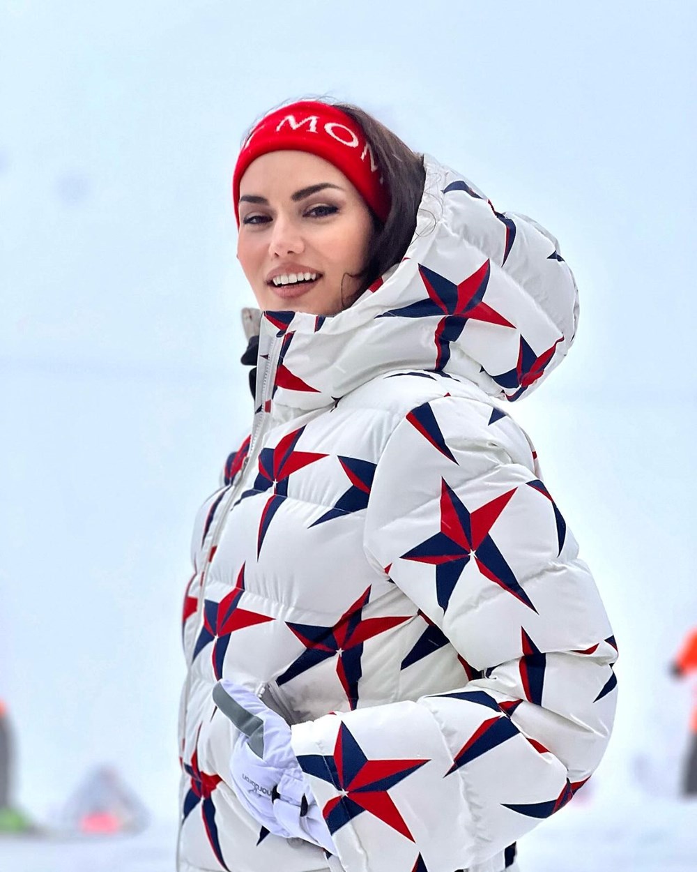 Fahriye Evcen'in kar pozlarına beğeni yağdı - 14
