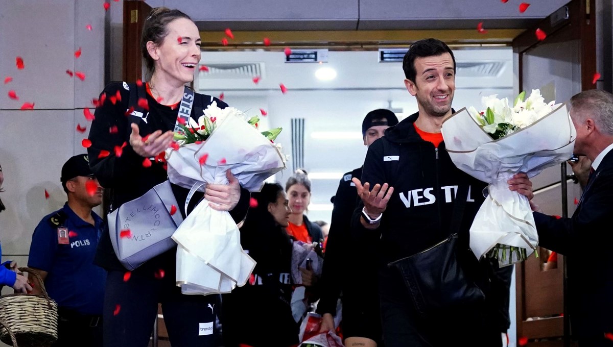 Olimpiyat vizesi alan Filenin Sultanları, Türkiye'ye döndü Olimpiyat vizesi alan Filenin Sultanları, Türkiye'ye döndü