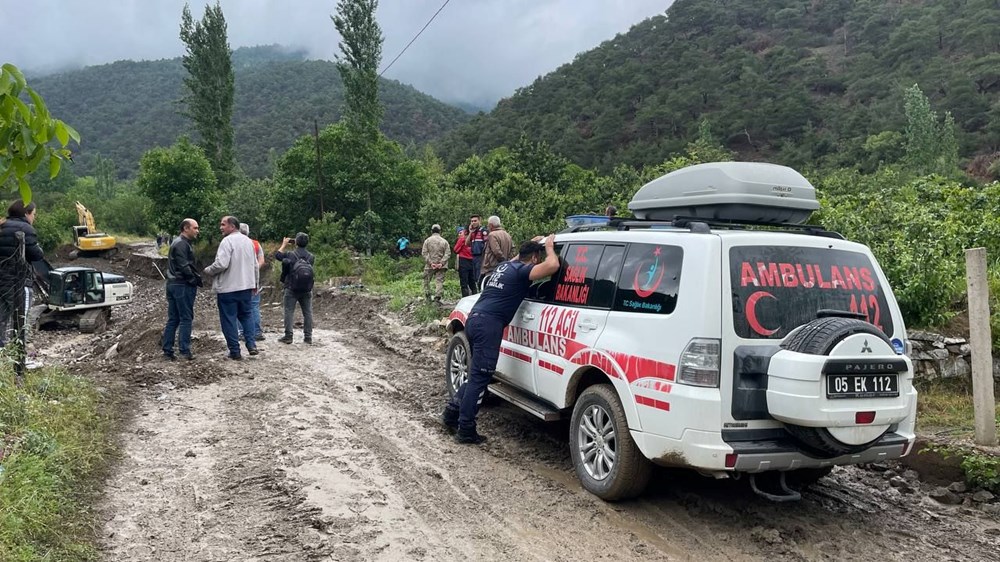 Amasya'yı sel vurdu: İki kişi kayıp - 4