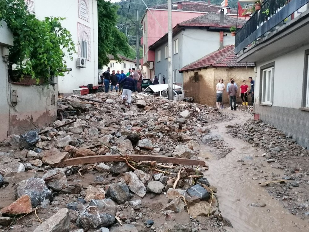 SON DAKİKA HABERİ: Bursa Kestel'deki  selde 5 ölü, 1 kayıp - 3