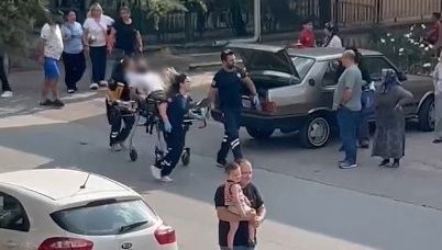 Sokakta kriz geçiren iki kişi öldü