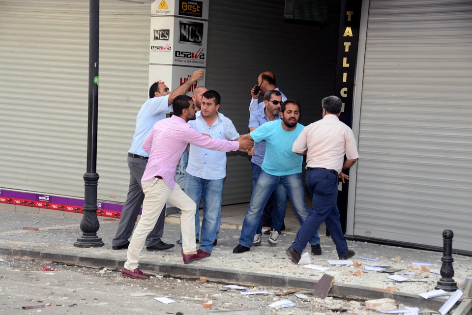 HDP'nin Adana ve Mersin'deki binalarında patlama - 5