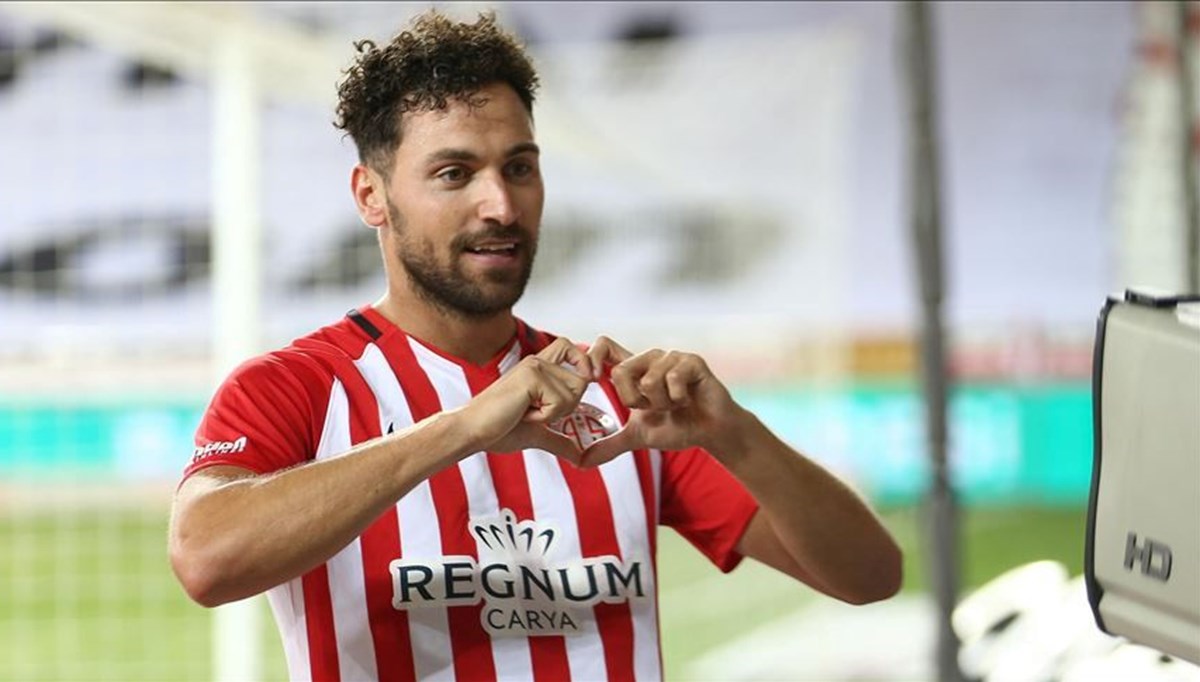 Eyüpspor Sinan Gümüş'ü kadrosuna kattı Eyüpspor Sinan Gümüş'ü kadrosuna kattı