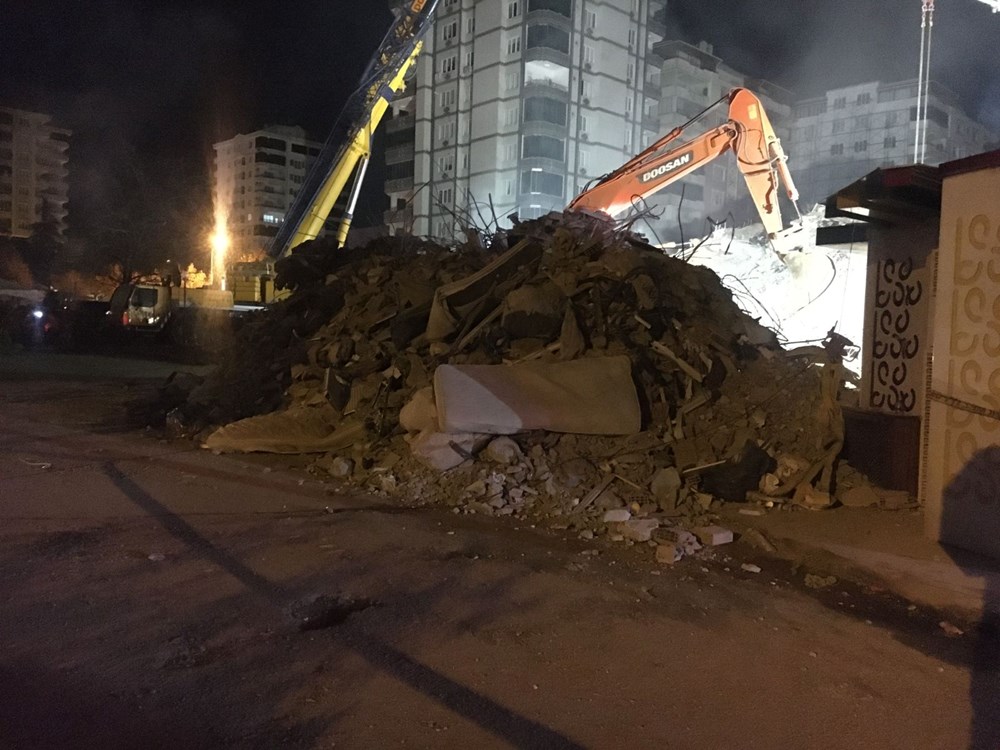 Depremde yıkılan Emre Apartmanı'nın kesilen kolon nedeniyle mahkemelik olduğu ortaya çıktı - 6