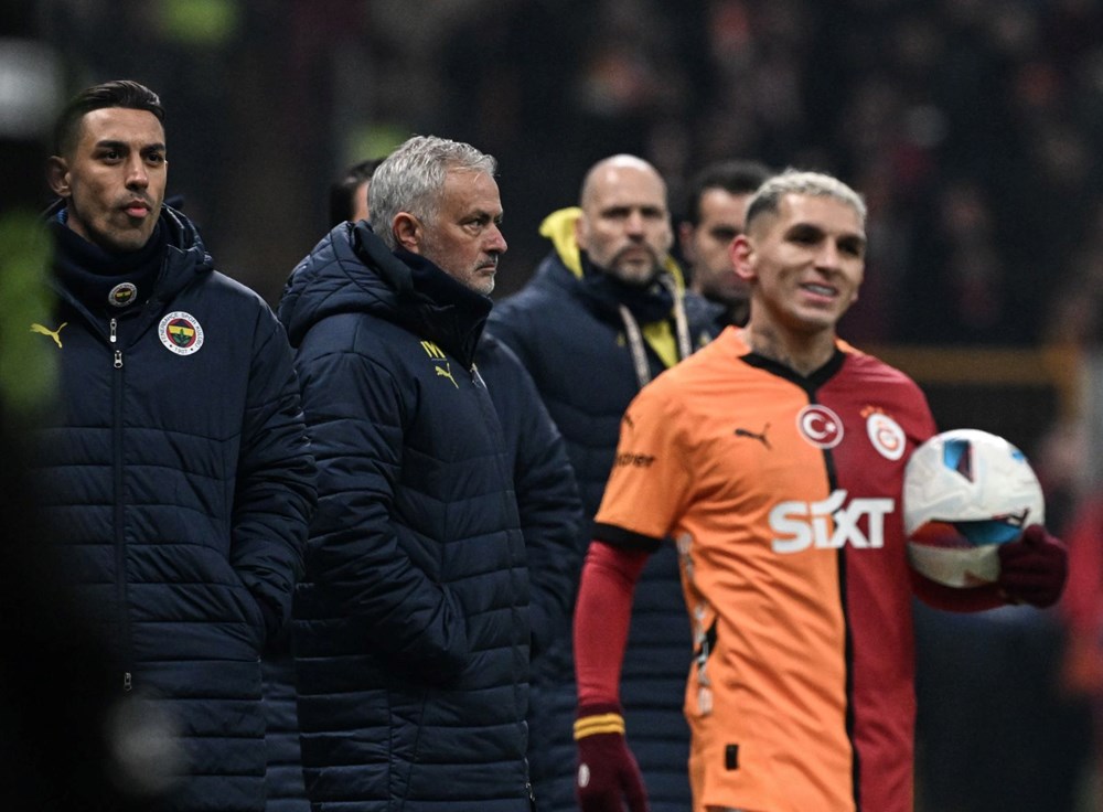 Jose Mourinho ve Okan Buruk'a derbi faturası: 8 maç men ve para cezaları kapıda! - 5