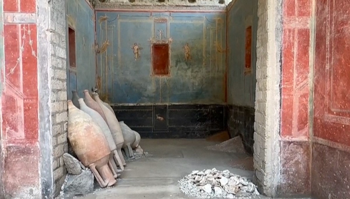 Pompeii'de yeni keşif: Mavi renkli gizemli oda Pompeii'de yeni keşif: Mavi renkli gizemli oda
