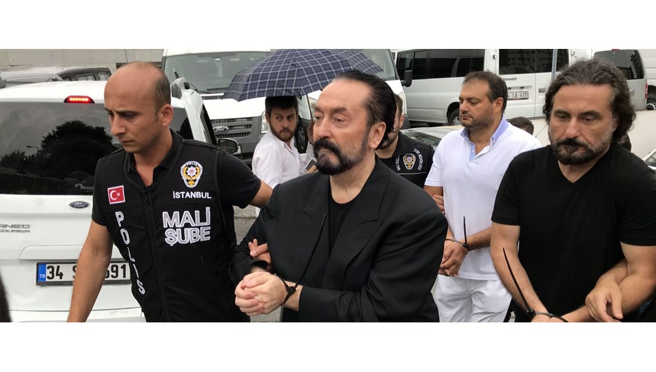 Oktar'ı gözaltına alan polisi tehdit eden kişi tutuklandı