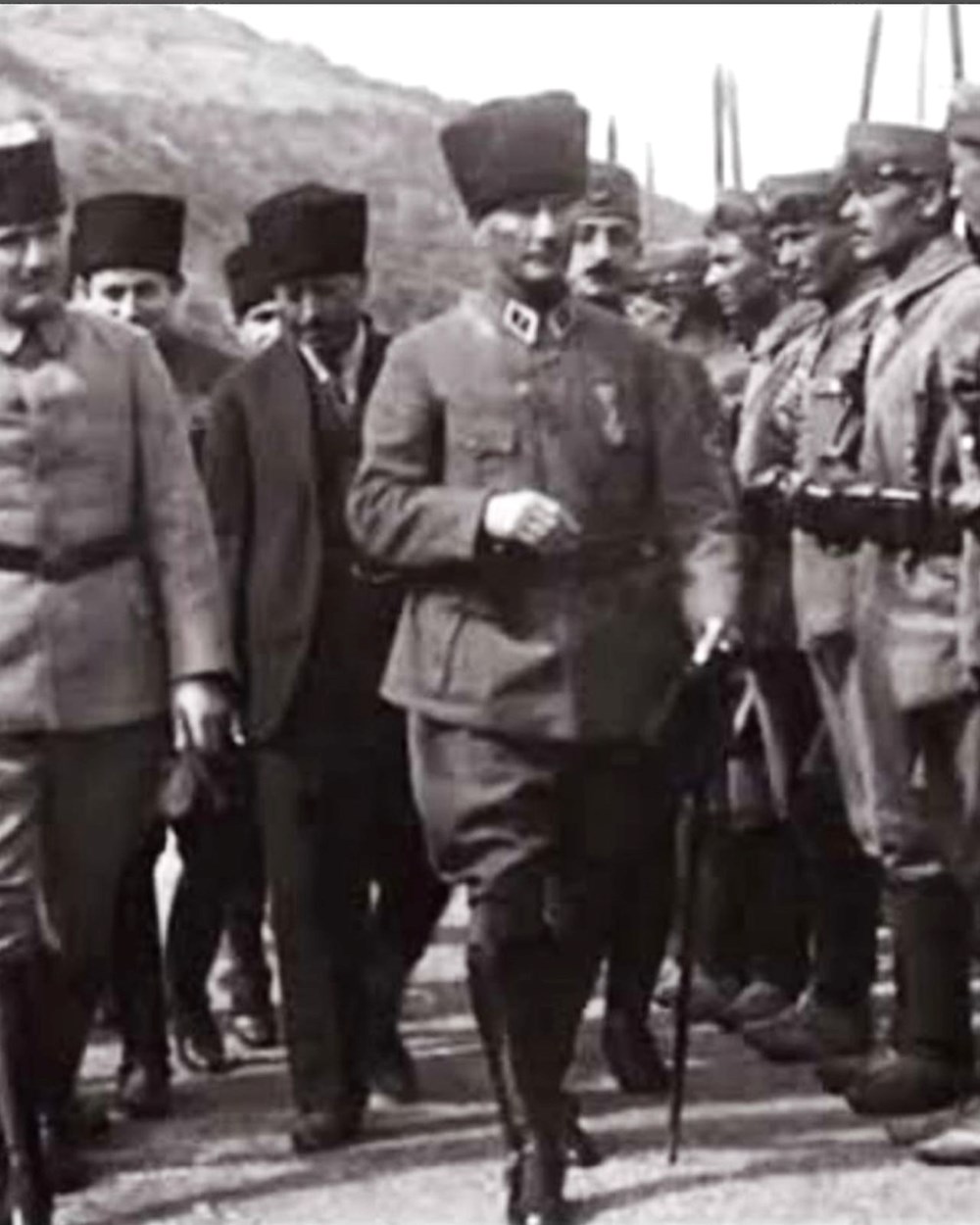 Ünlülerden 19 Mayıs Atatürk'ü Anma Gençlik ve Spor Bayramı mesajları - 10