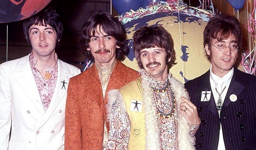 The Beatles'ın şarkı sözlerini içeren defter sergileniyor - 5