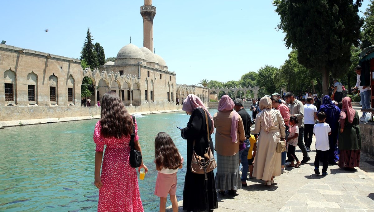 Balıklıgöl bayram tatilinde ziyaretçilerini ağırlıyor