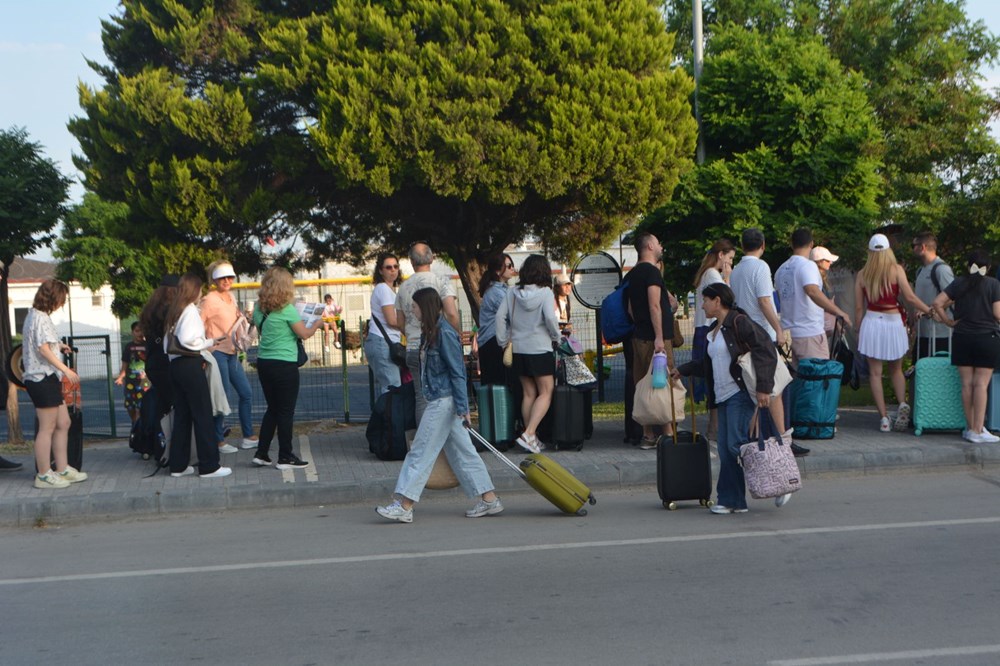 Tatilciler bayramda Midilli Adası'na akın etti - 2