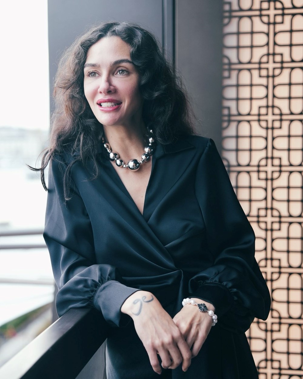 Sibel Can sarışın oldu! (Ünlülerin değişimi) - 3