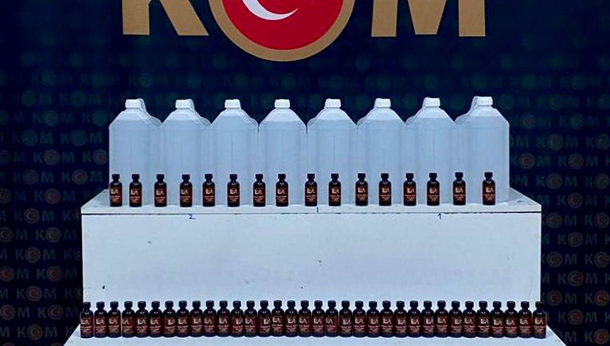 Kars'ta sahte içki operasyonu: 3 gözaltı Kars'ta sahte içki operasyonu: 3 gözaltı