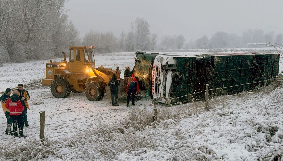 Kastamonu'da yolcu otobüs devrildi: 6 kişi öldü