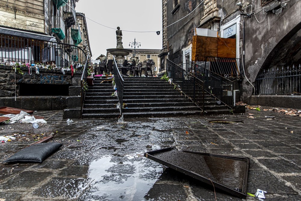 İtalya'nın Katanya kentini sel vurdu - 11