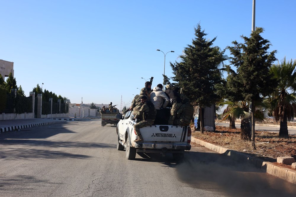 Suriye'de son durum: Suriye Milli Ordusu Tel Rıfat'a girdi, YPG Halep'ten çekiliyor | Muhaliflerden siyasi geçiş açıklaması! - 4