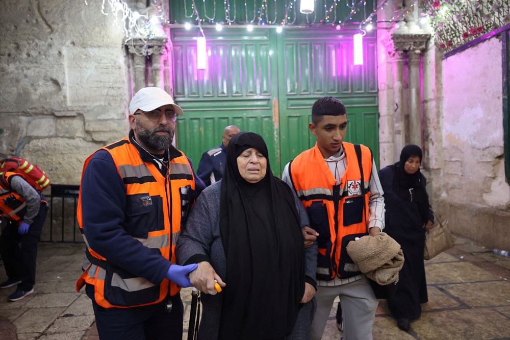 İsrail polisinden Mescid-i Aksa'ya baskın - 4