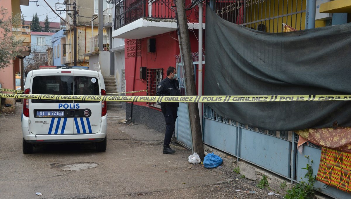 Genç kadını motosikletle takip edip silahla ağır yaraladılar