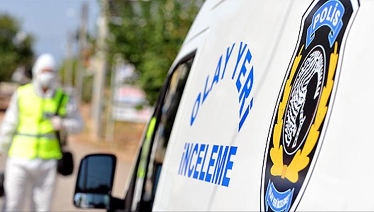 Antalya'da husumetlisini 12 kurşunla öldürüp kaçtı Antalya'da husumetlisini 12 kurşunla öldürüp kaçtı