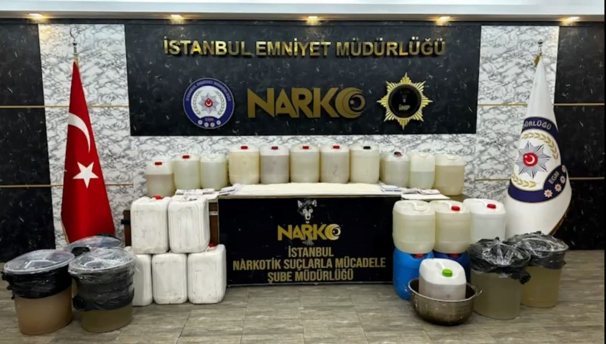 İstanbul'da 738 kilo metamfetamin ele geçirildi İstanbul'da 738 kilo metamfetamin ele geçirildi