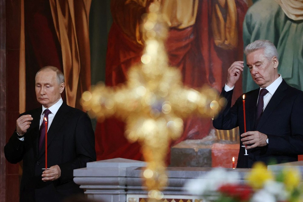 Putin Moskova'da Paskalya ayinine katıldı - 2