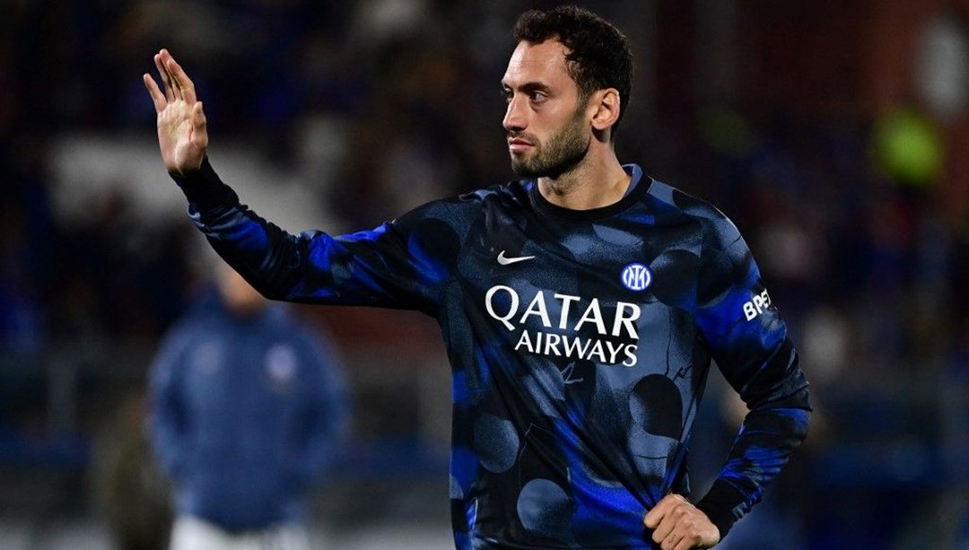 Hakan Çalhanoğlu'ndan transfer açıklaması