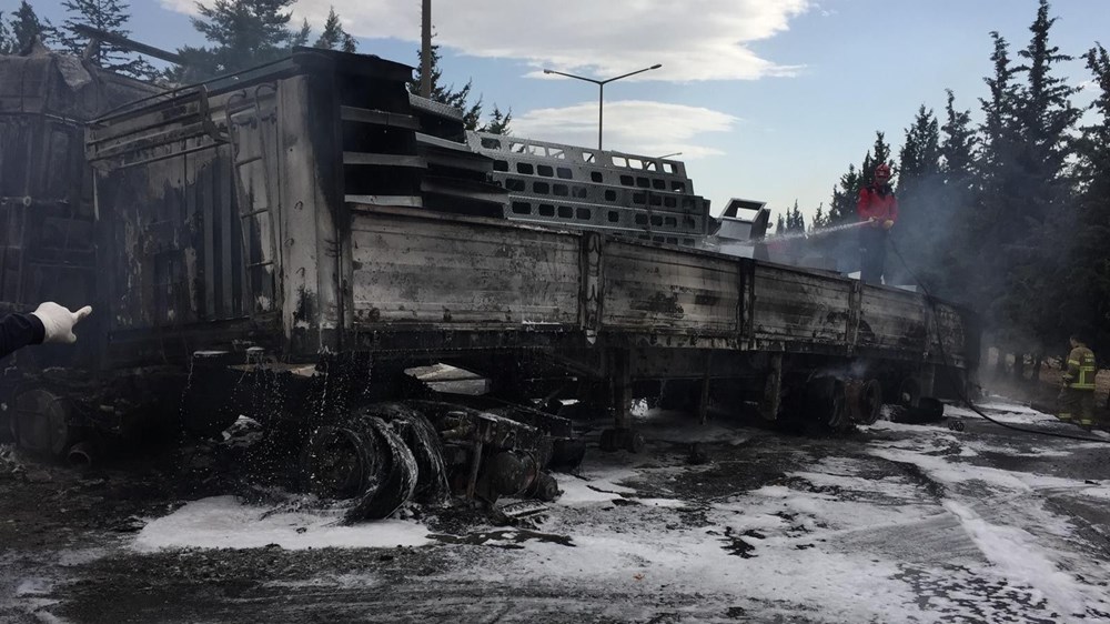 Tırına son kez baktı - 3