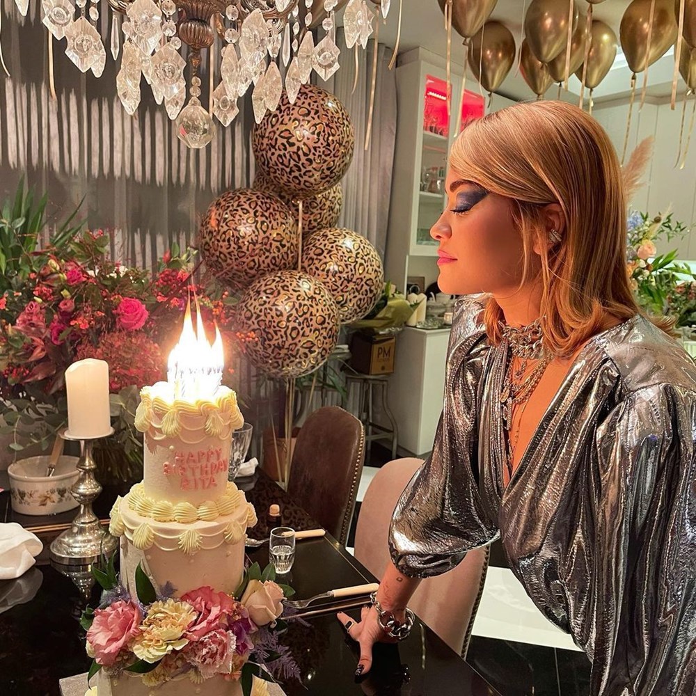 Karantina kurallarını ihlal eden Rita Ora'ya radyo yasağı - 1