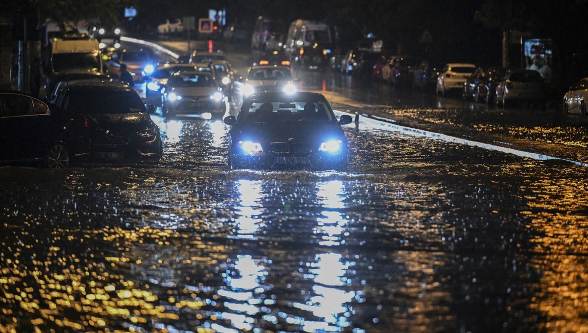 Ankara'da sağanak etkili oldu