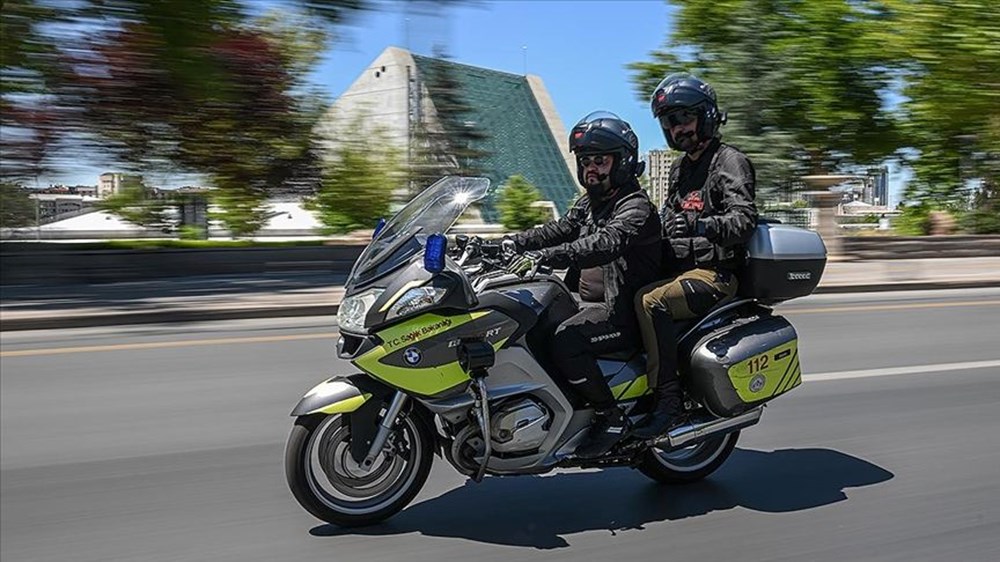 Trafikte yeni düzenleme yapıldı. Bisiklet, motosiklet, traktör kullananlar eldiven ve koruma gözlüğü takacak - 4