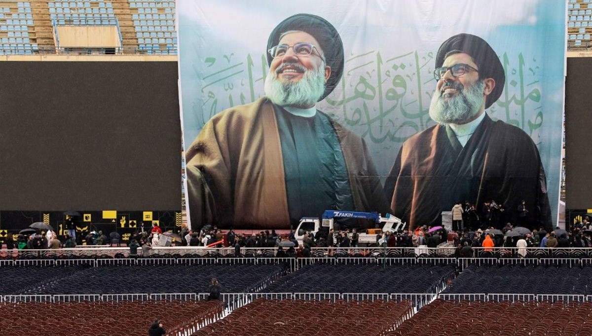 Lübnan'da tarihi tören: Nasrallah'ın cenazesi on binleri bir araya getirdi Lübnan'da tarihi tören: Nasrallah'ın cenazesi on binleri bir araya getirdi