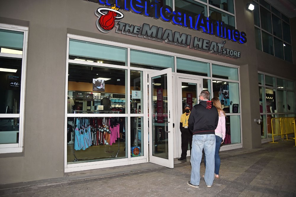 Sporda yeni dönem: Köpekler Covid-19’u kokladı, 2 bin kişimaç izledi - 16