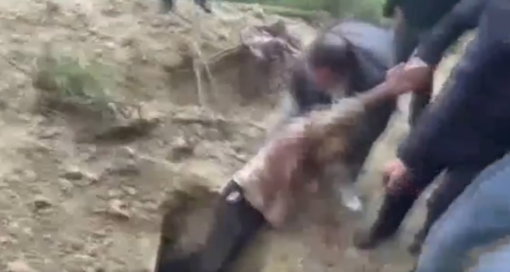 Diri diri toprağa gömülen adam dört gün sonra canlı kurtarıldı - 5