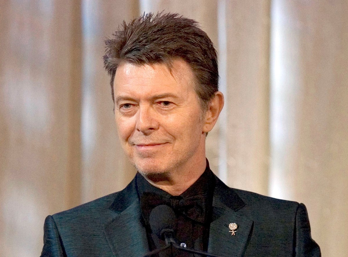 David Bowie'nin el yazısı şarkı sözleri açık artırmada beş kat fiyata satıldı - 3