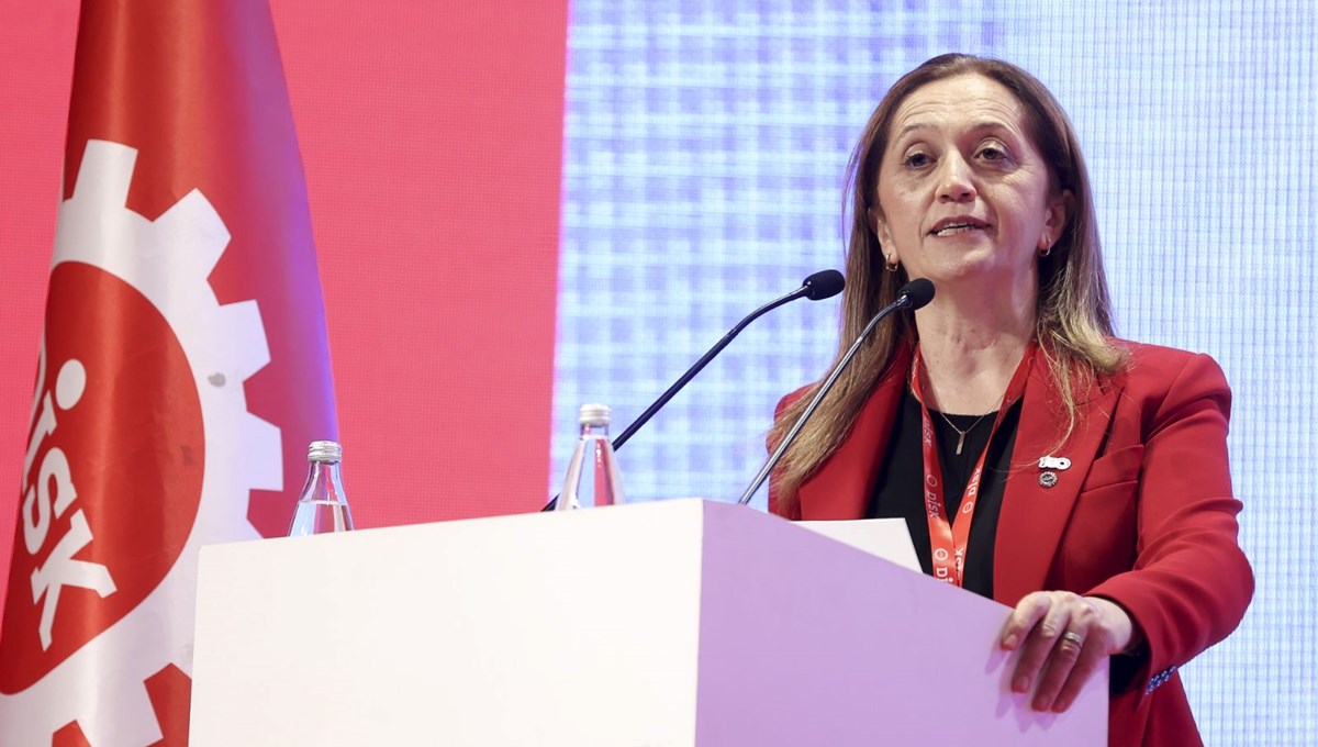 Arzu Çezkezoğlu yeniden DİSK Başkanı seçildi Arzu Çezkezoğlu yeniden DİSK Başkanı seçildi