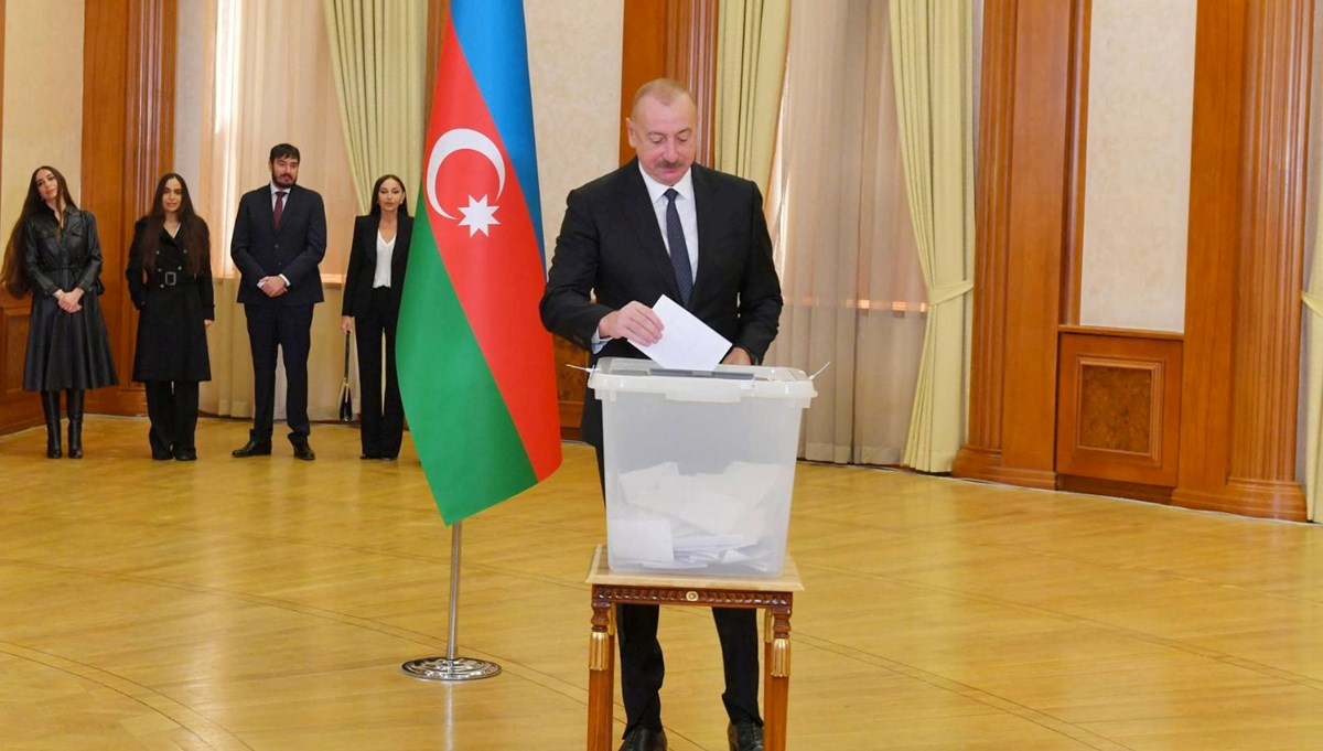 Azerbaycan'da halk bir kez daha Aliyev dedi Azerbaycan'da halk bir kez daha Aliyev dedi