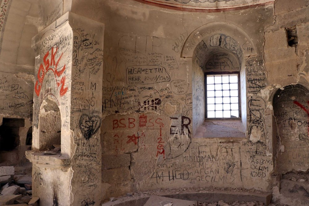 Definecilerin tahrip ettiği tarihi kilise, restore edilecek - 5