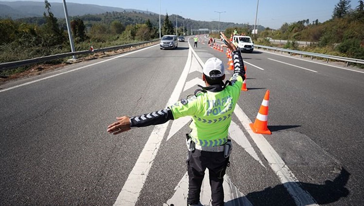 Anadolu Otoyolu'nun Düzce kesiminde ulaşım tek şeritten sağlanacak