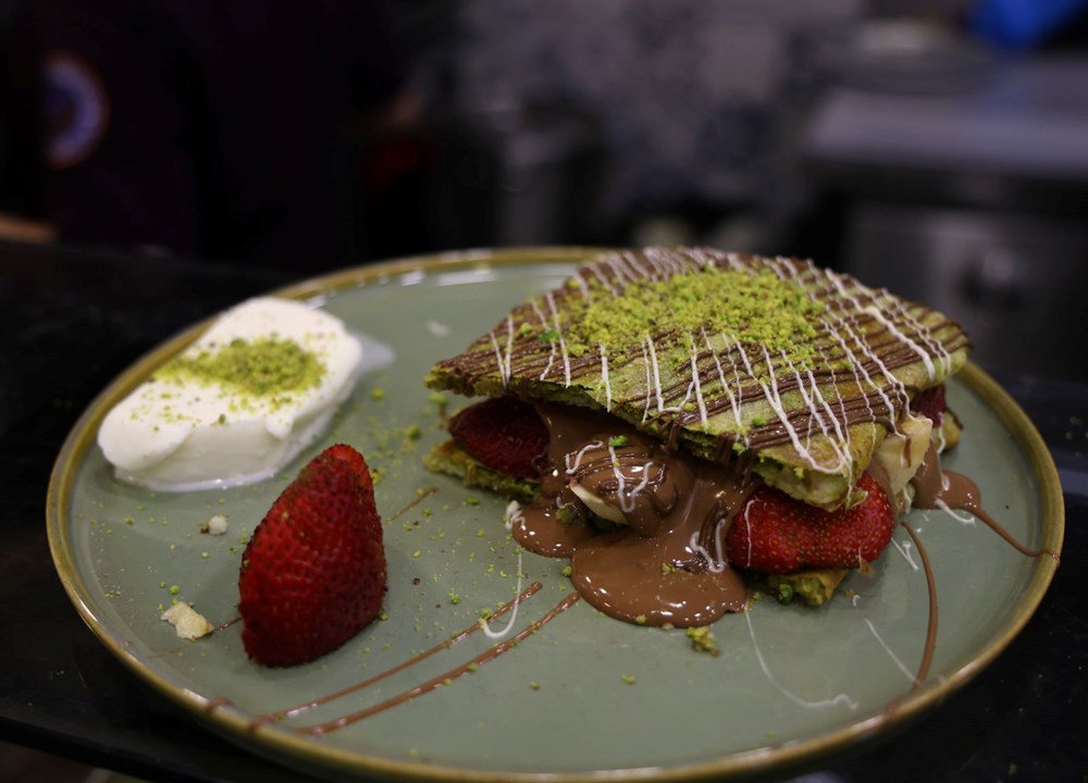 Ramazan Bereketi Tatlıcıları Güldürdü: İftar Sofralarının Vazgeçilmezi Oldular 73 2v0JEMivjk2B1aP 8sDvnQ