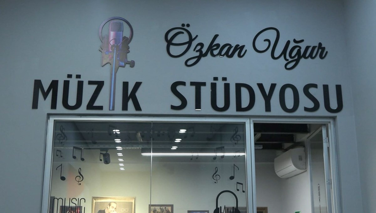 Özkan Uğur'un adı müzik stüdyosunda yaşatılacak